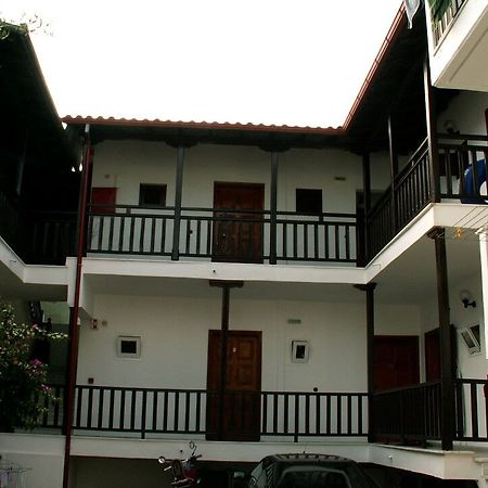 Pella House Hotell Pefkochori Exteriör bild